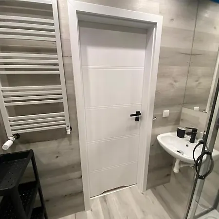 Komfortowe W Centrum Wroclawia Apartman