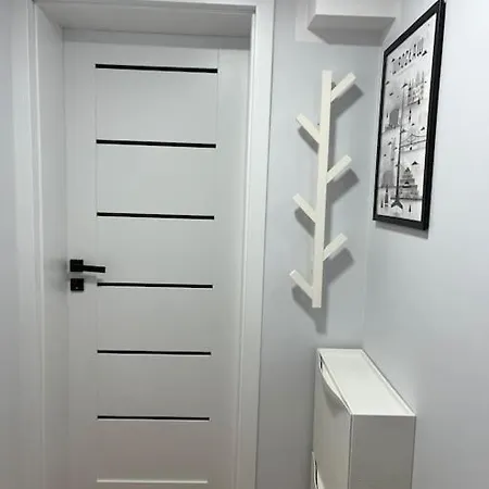 Komfortowe W Centrum Wroclawia Apartman