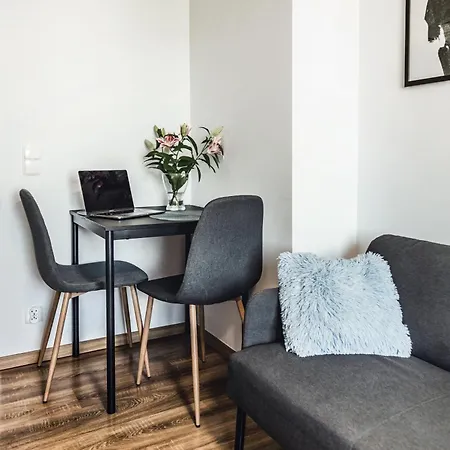 Komfortowe W Centrum Wroclawia Apartman *