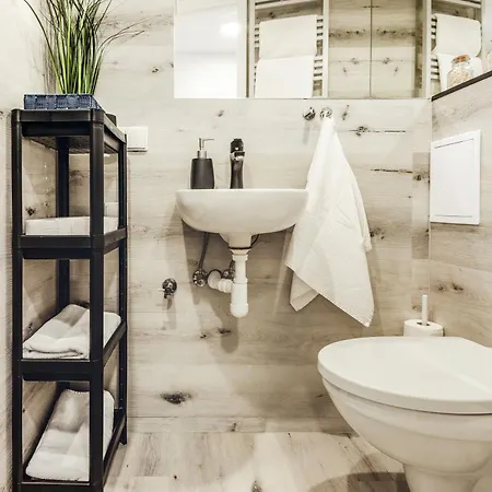 Komfortowe W Centrum Wroclawia Apartman *