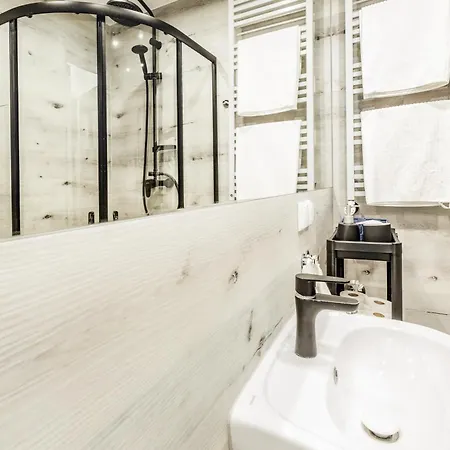 Komfortowe W Centrum Wroclawia Apartman