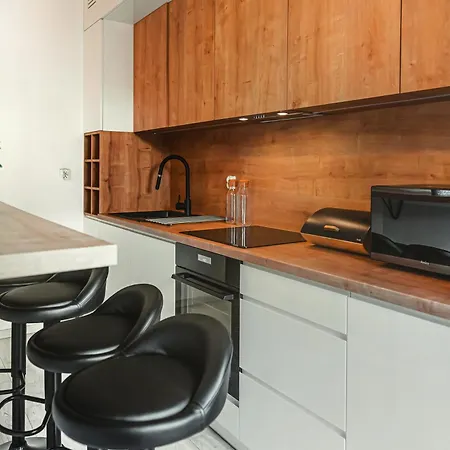 Komfortowe W Centrum Wroclawia Apartman